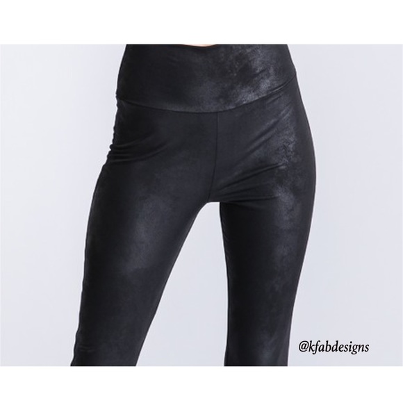 ❤️LAST 2! Textured, Stretchy High Waist Faux Leather Leggings - Picture 9 of 11